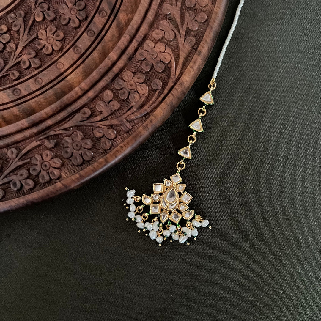 Raaya Pearl And Polki Mangtikka