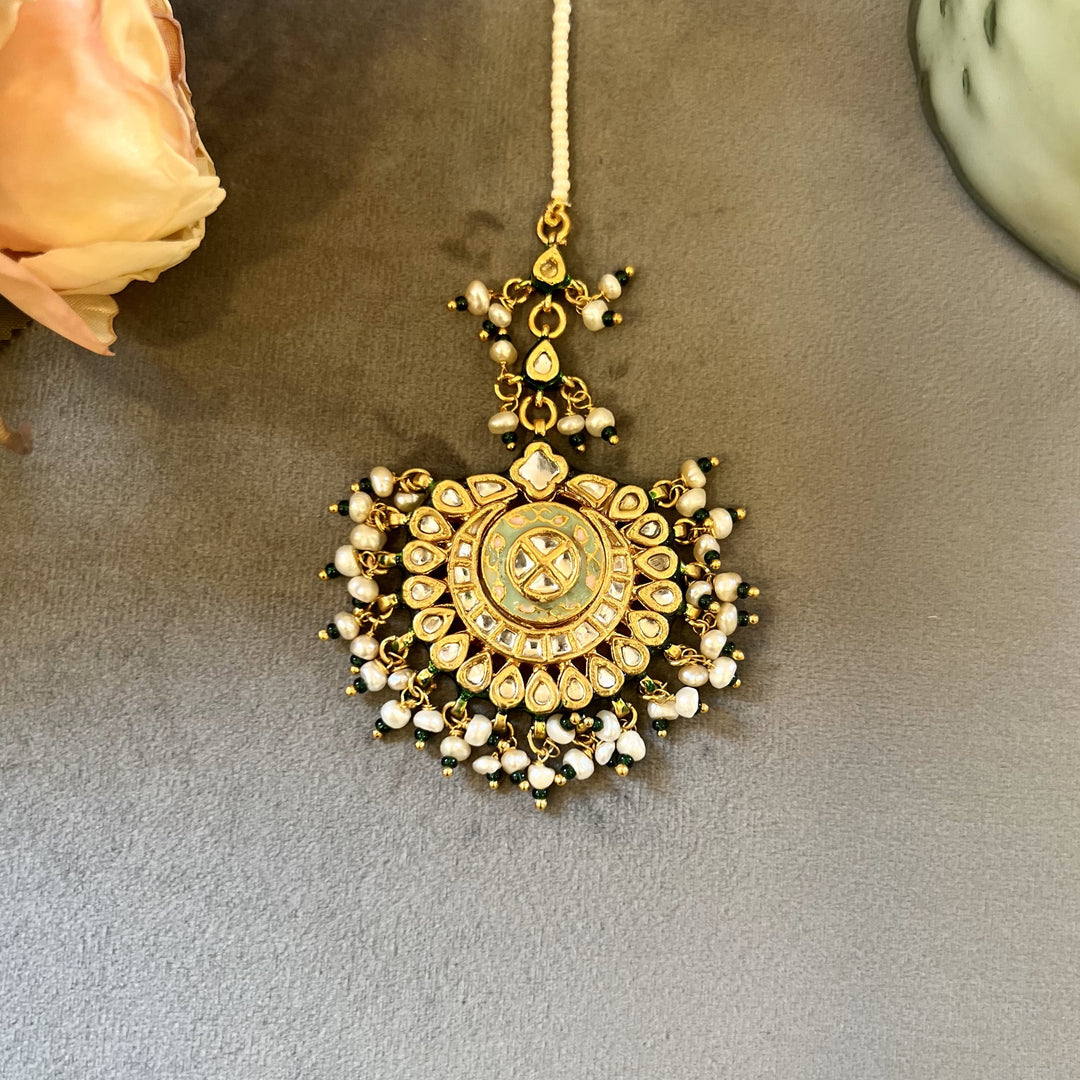 Ezaara Pearl and Polki Mangtikka