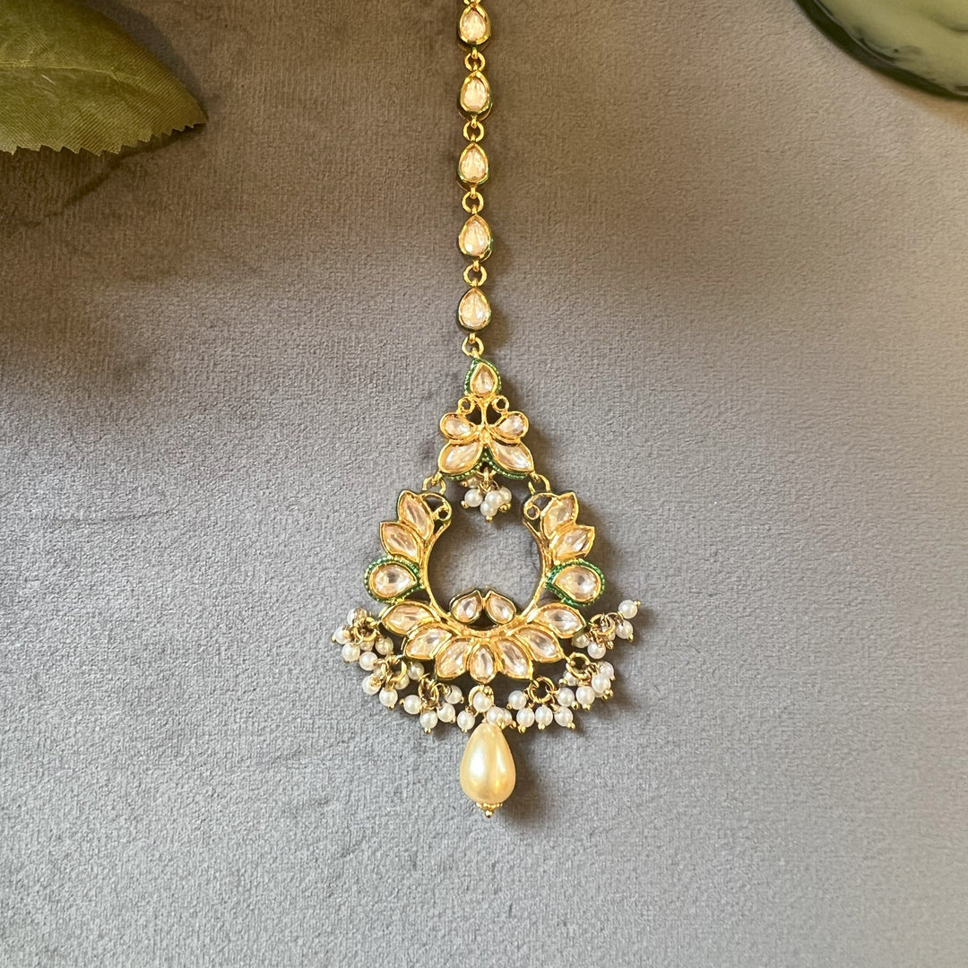 Dhruti Pearl and Polki Mangtikka