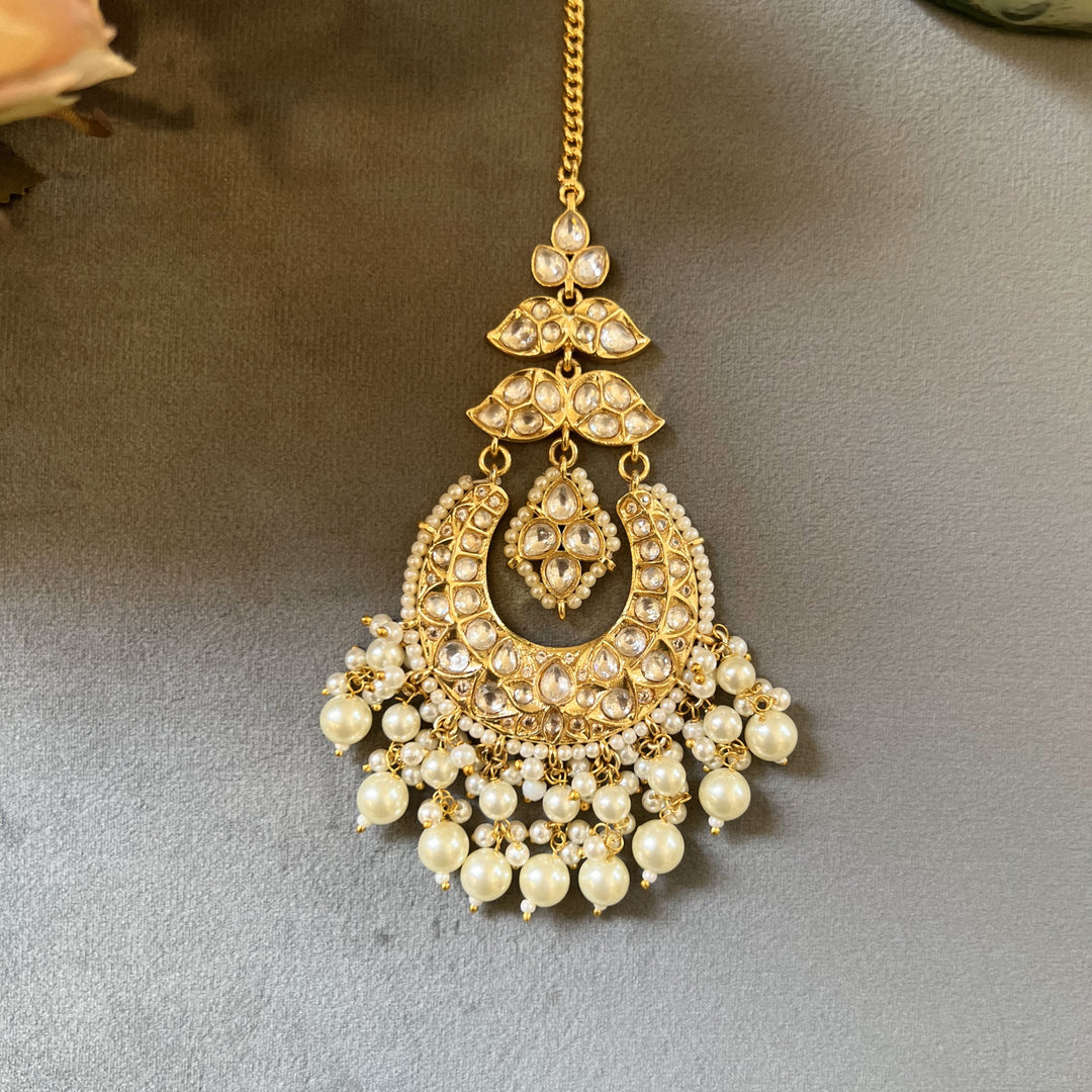 Ahaana Pearl and Polki Mangtikka