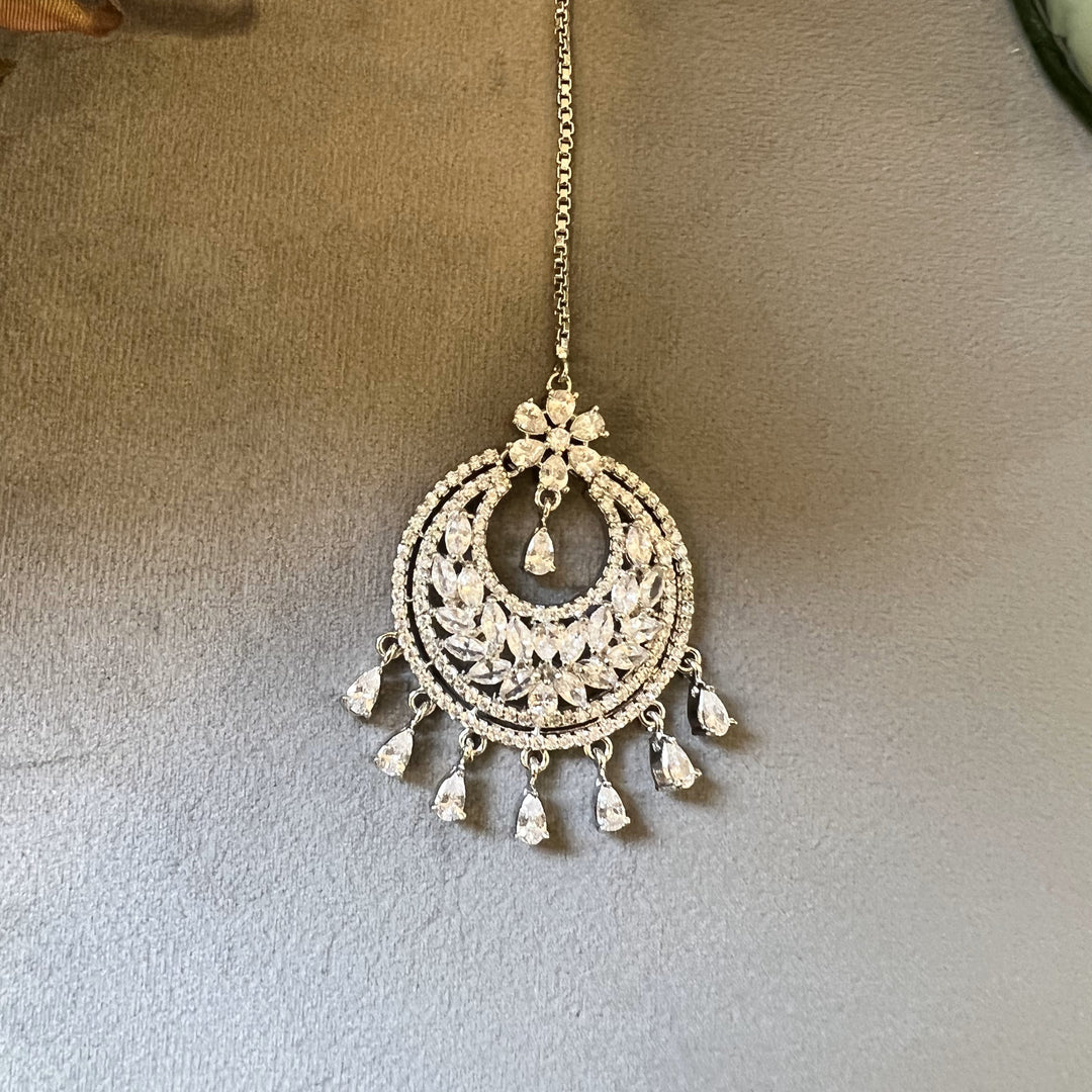 Aanya Diamond Tikka