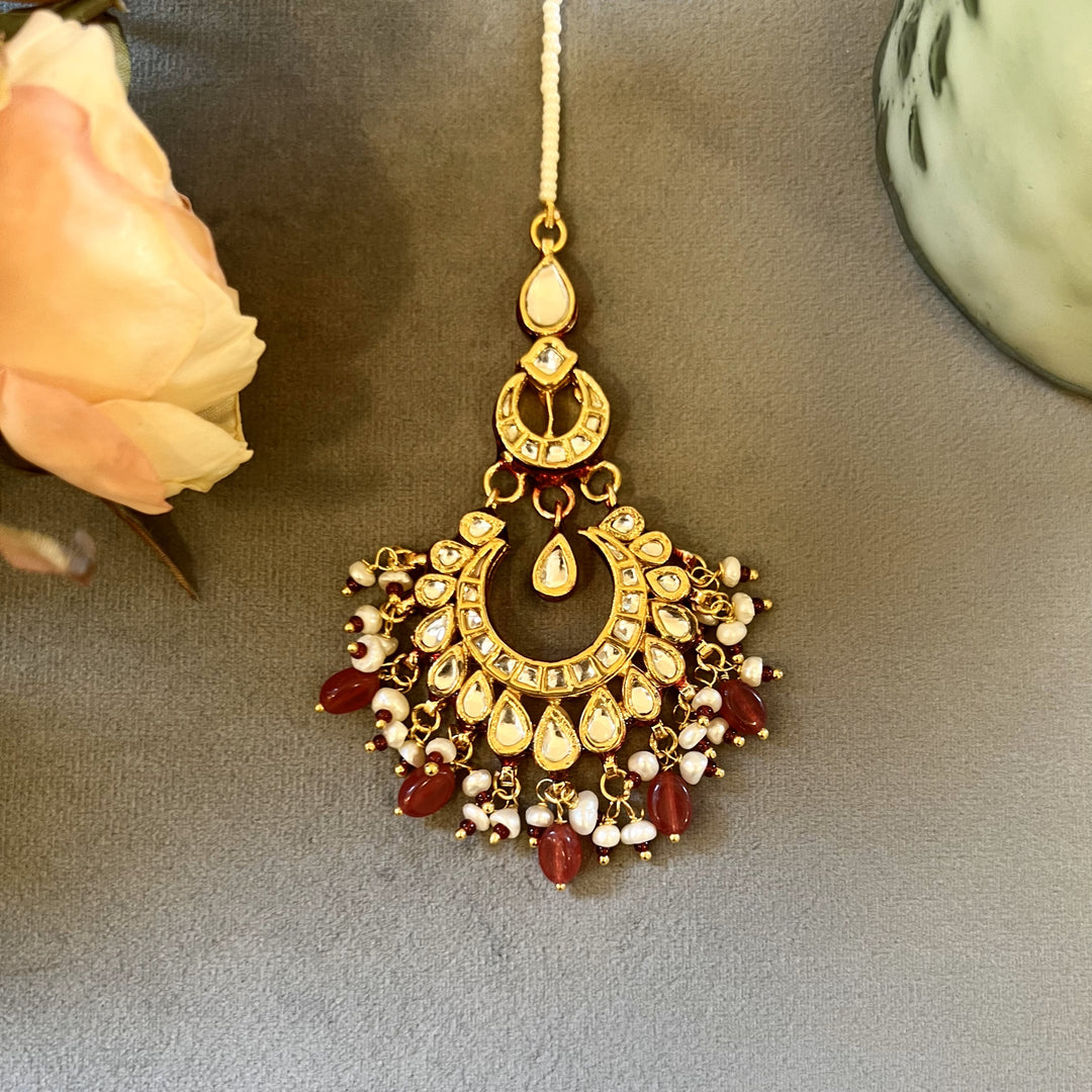 Tanika Pearl and Polki Mangtikka