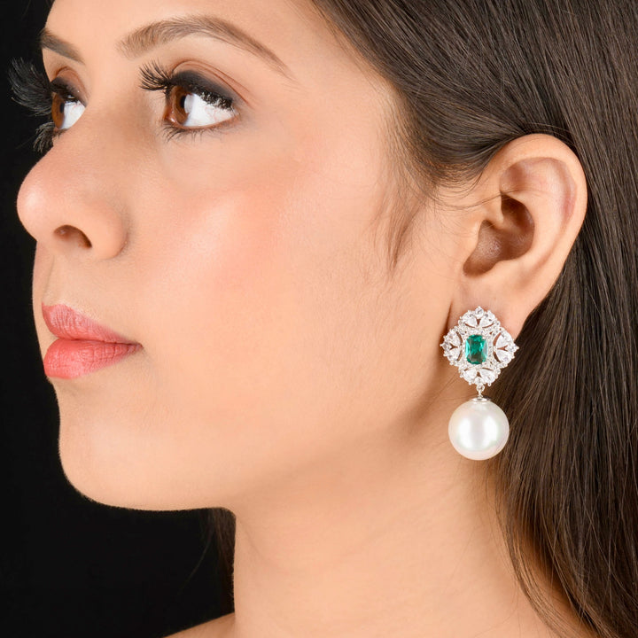 Rosa Diamond Earrings