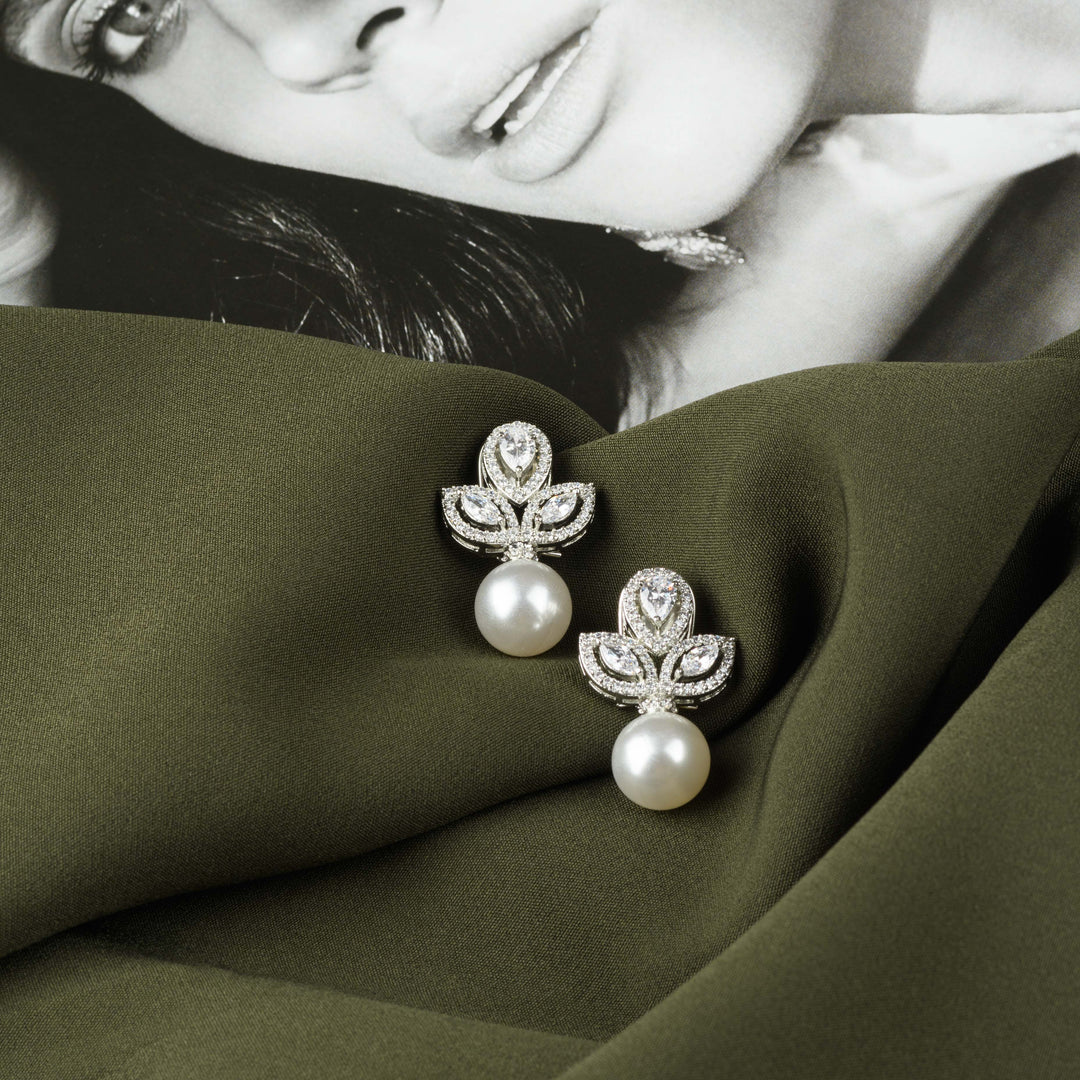 Vera Diamond And Pearl Studs