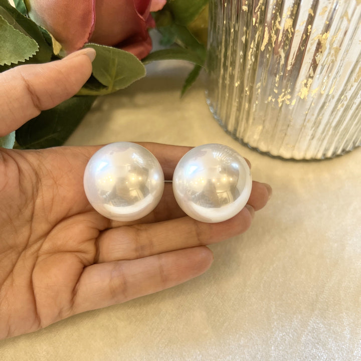 Cara 30 Mm Pearl Studs