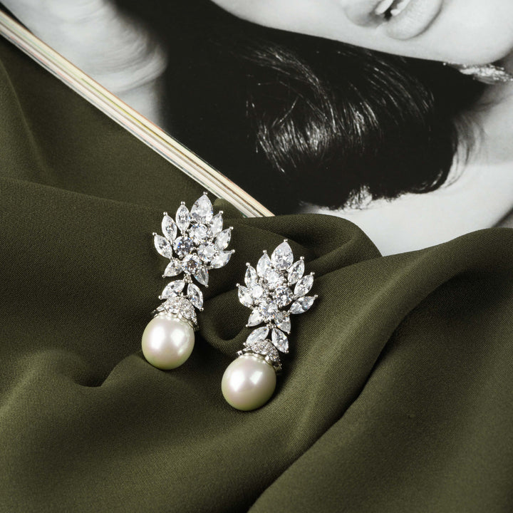 Lea Diamond And Pearl Earrings