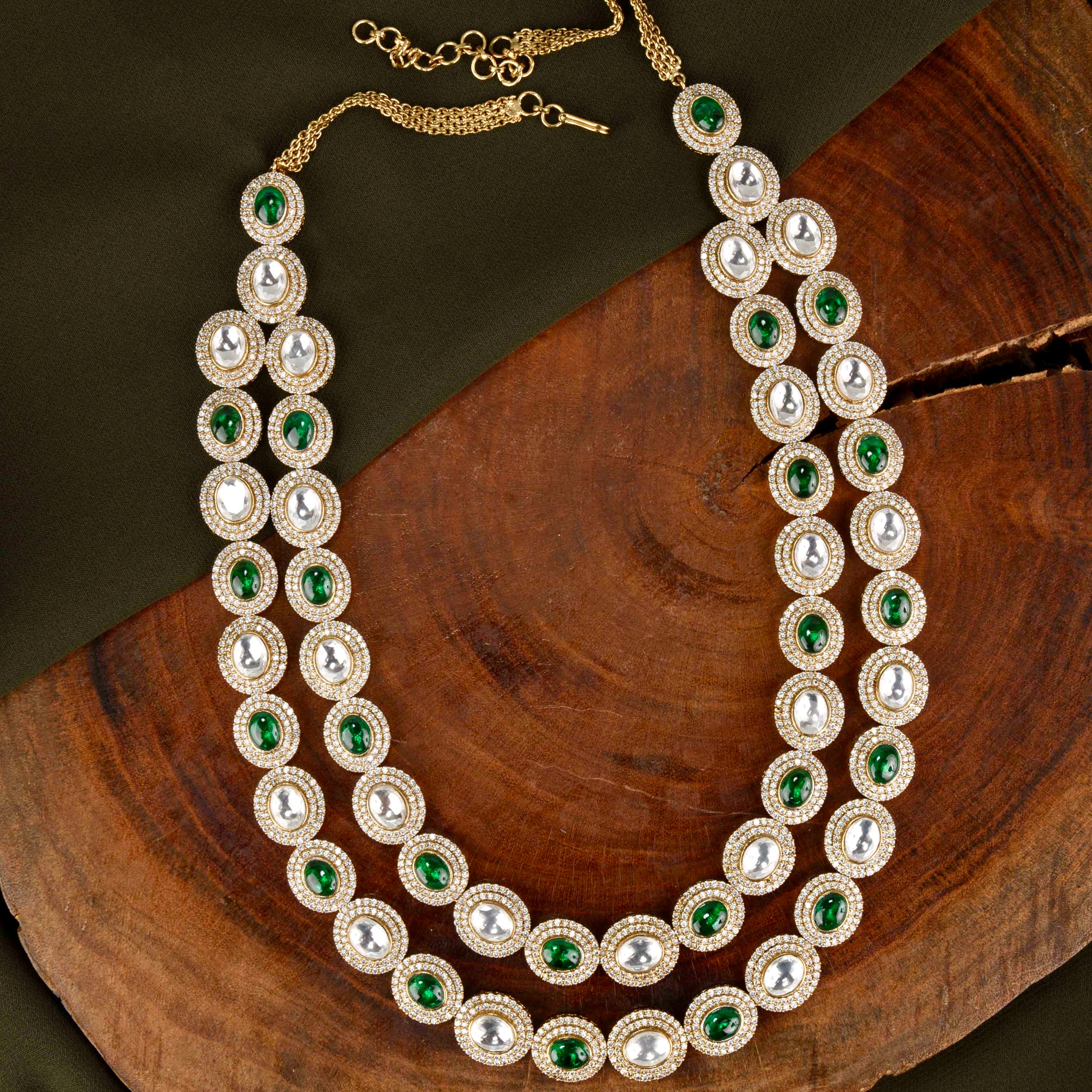 Emerald on sale polki necklace