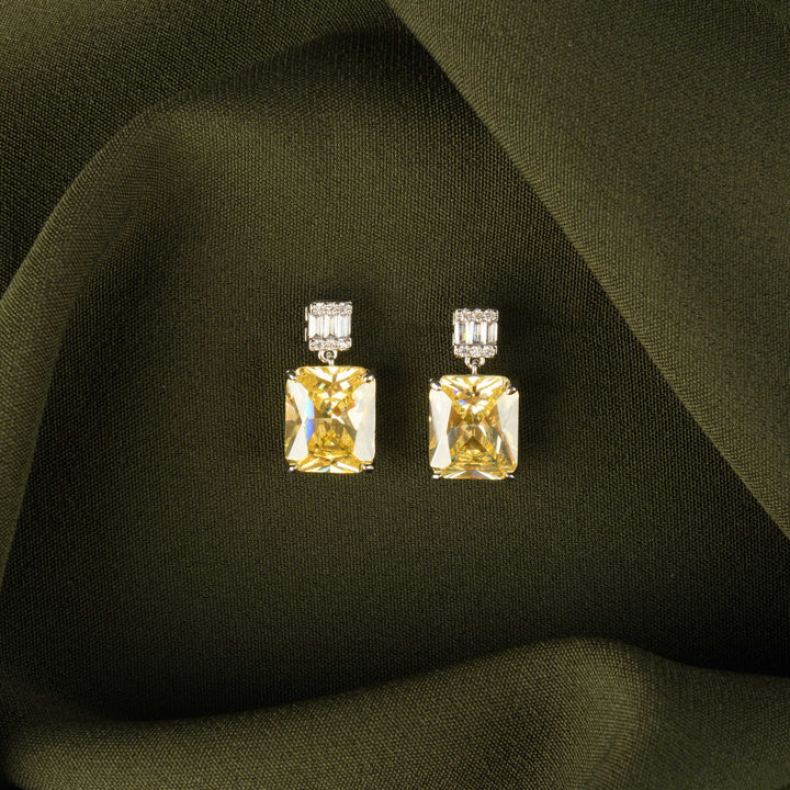 Zoie Diamond Earrings