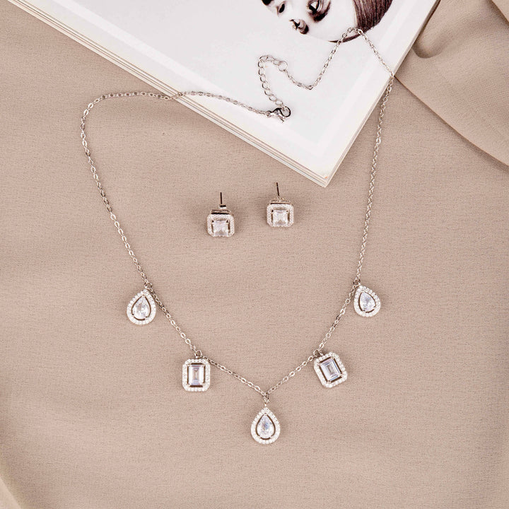 Dallas Diamond Necklace Set