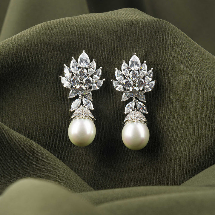 Lea Diamond And Pearl Earrings