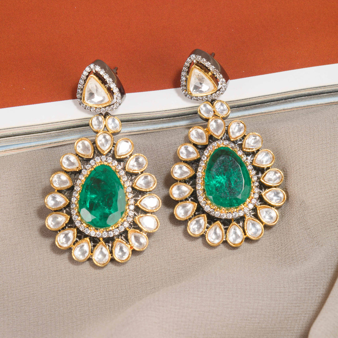 Nakshatra Victorian Polki And Emerald Necklace Set