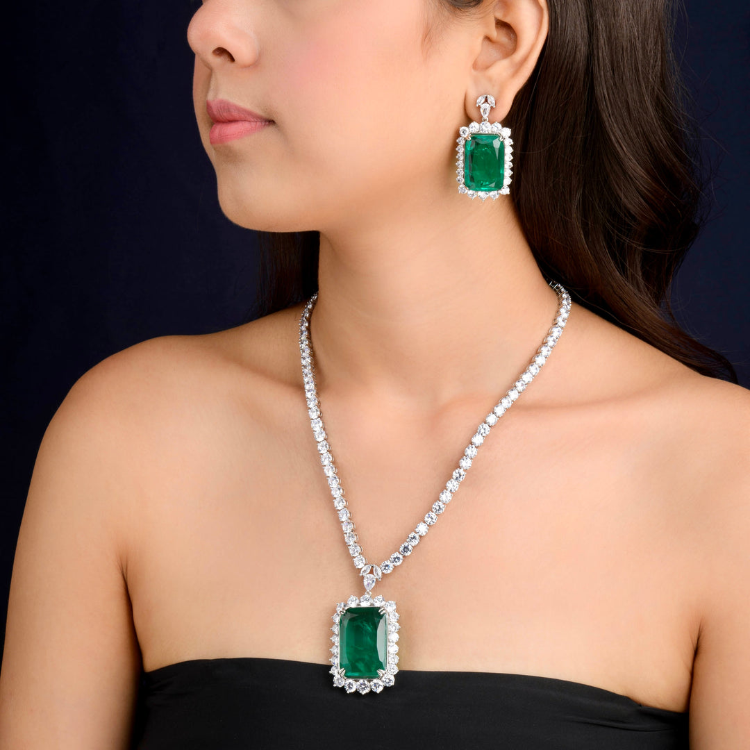 House of MISU in Harper Emerald And Diamond Necklace Set