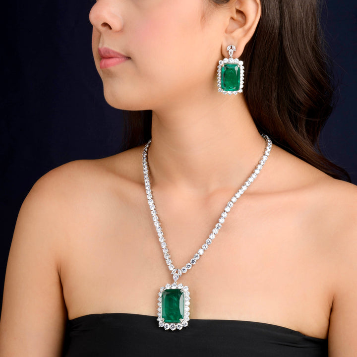 House of MISU in Harper Emerald And Diamond Necklace Set