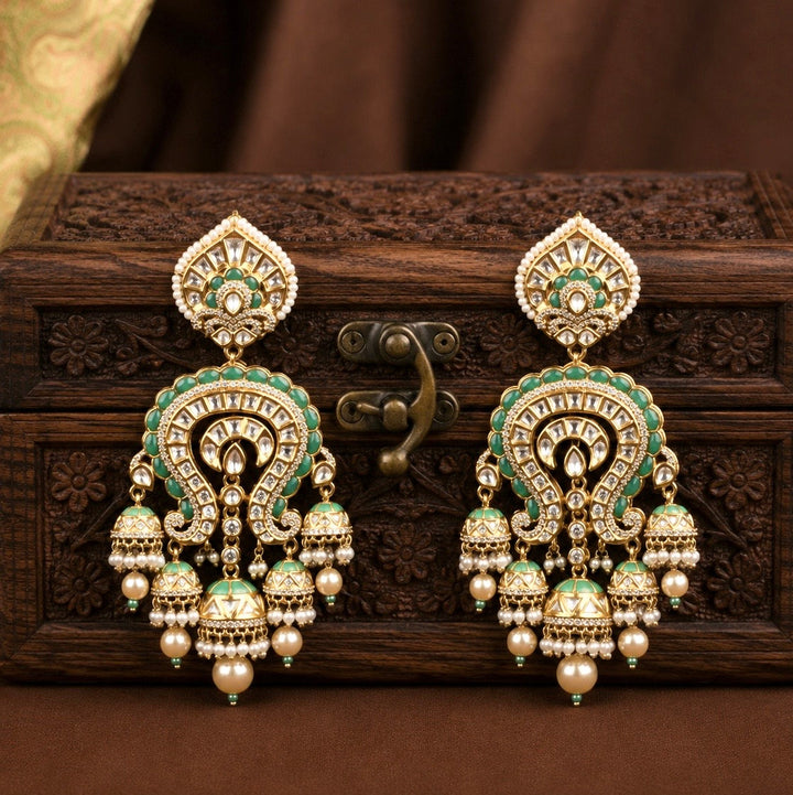 Suhana Polki and Pearl Earrings
