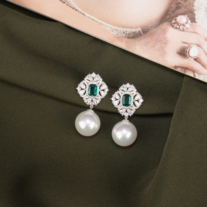 Rosa Diamond Earrings