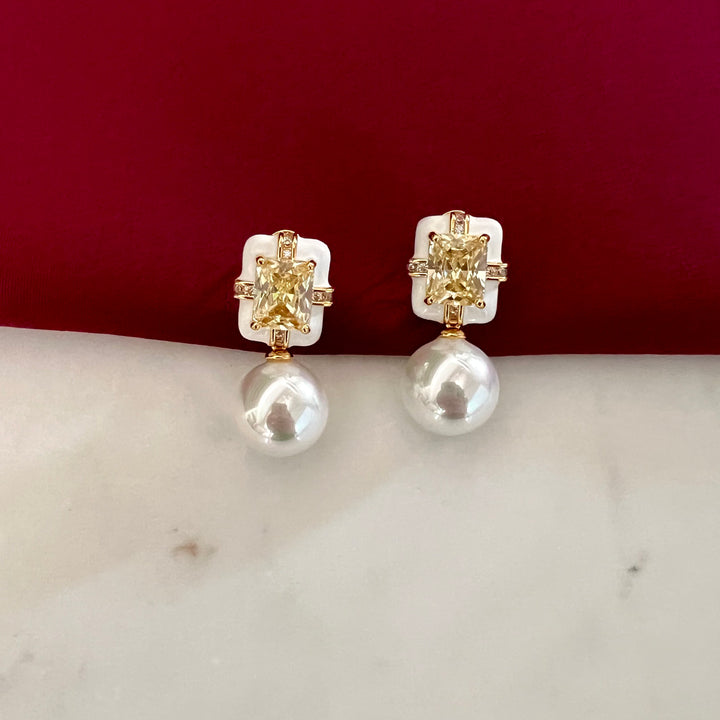 Dylan Enamel Pearl Studs