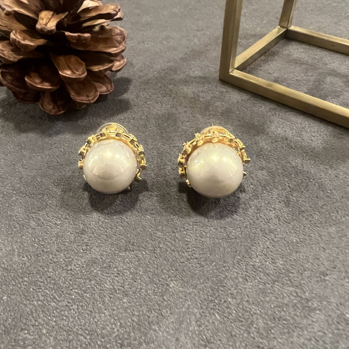 Ellen Pearl Studs