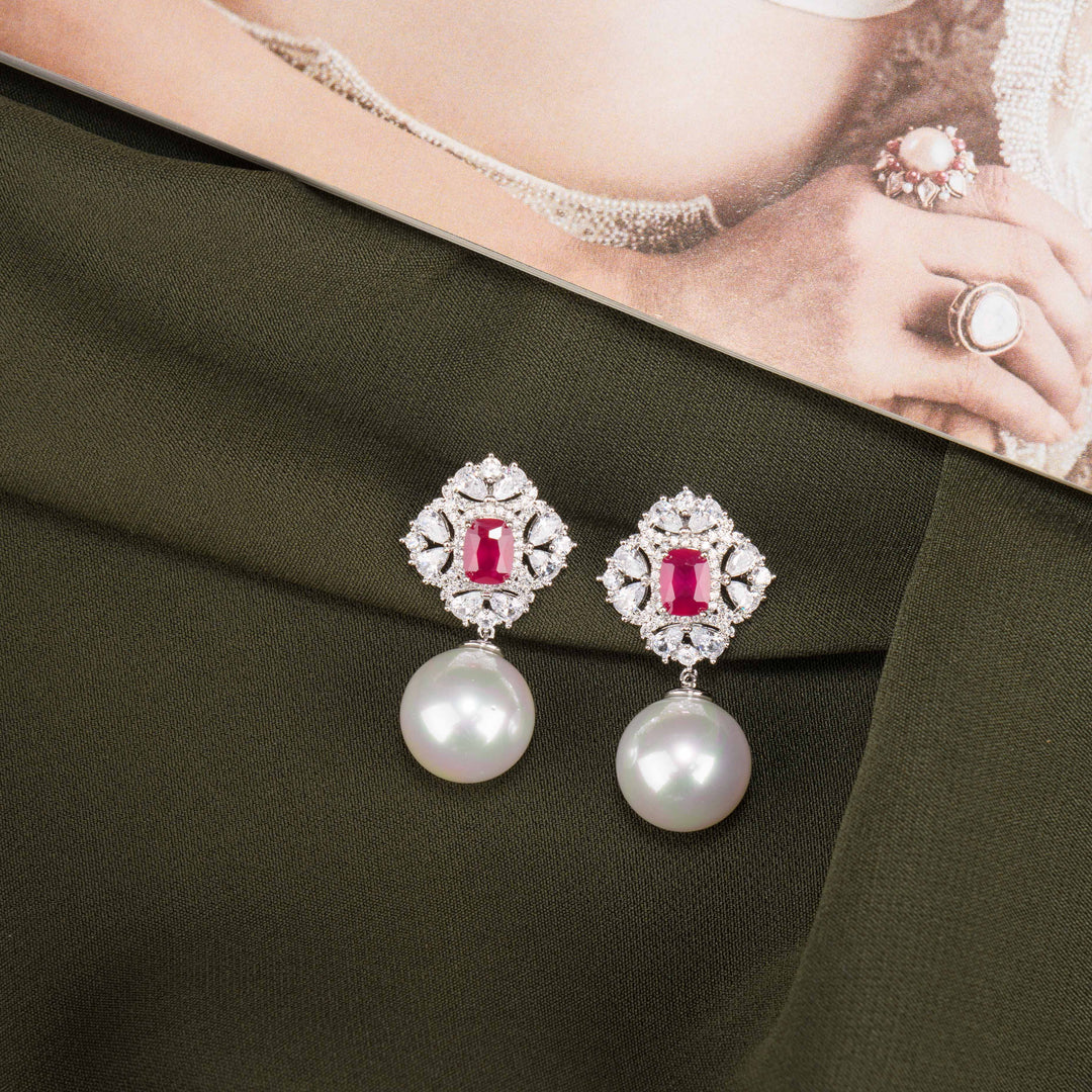 Rosa Diamond Earrings