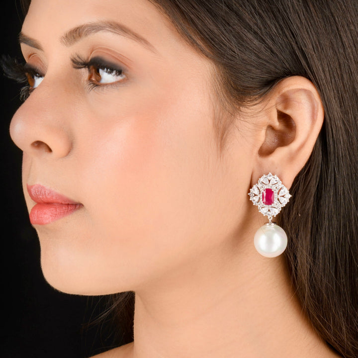 Rosa Diamond Earrings