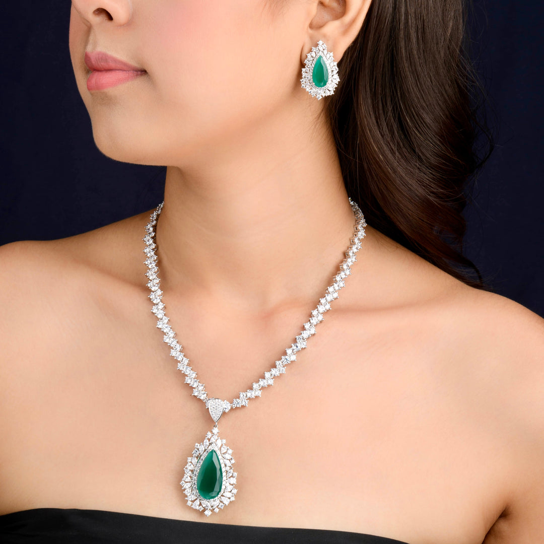 Kaiya Diamond Necklace Set