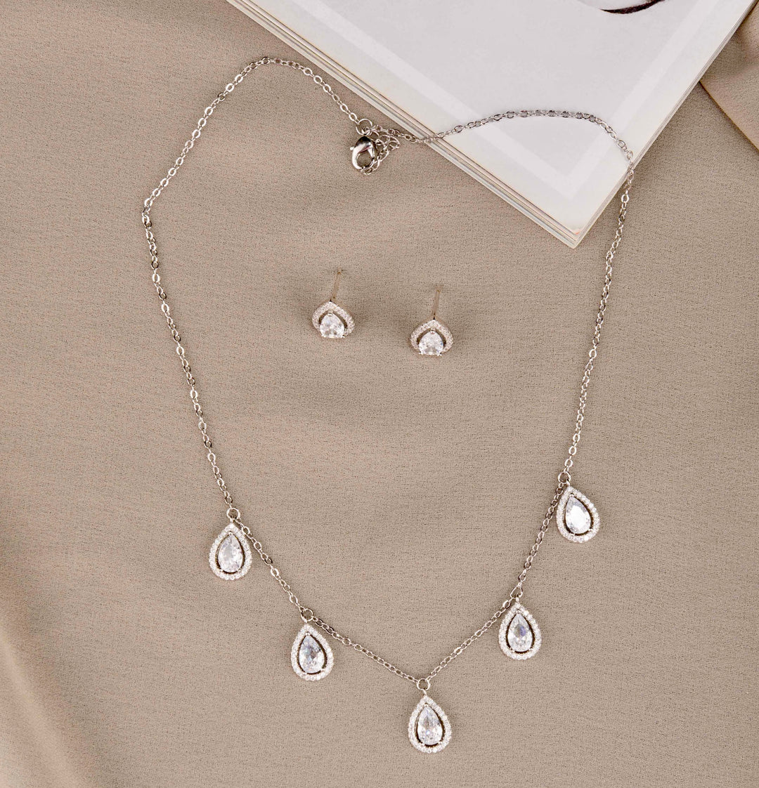 Dallas Diamond Necklace Set