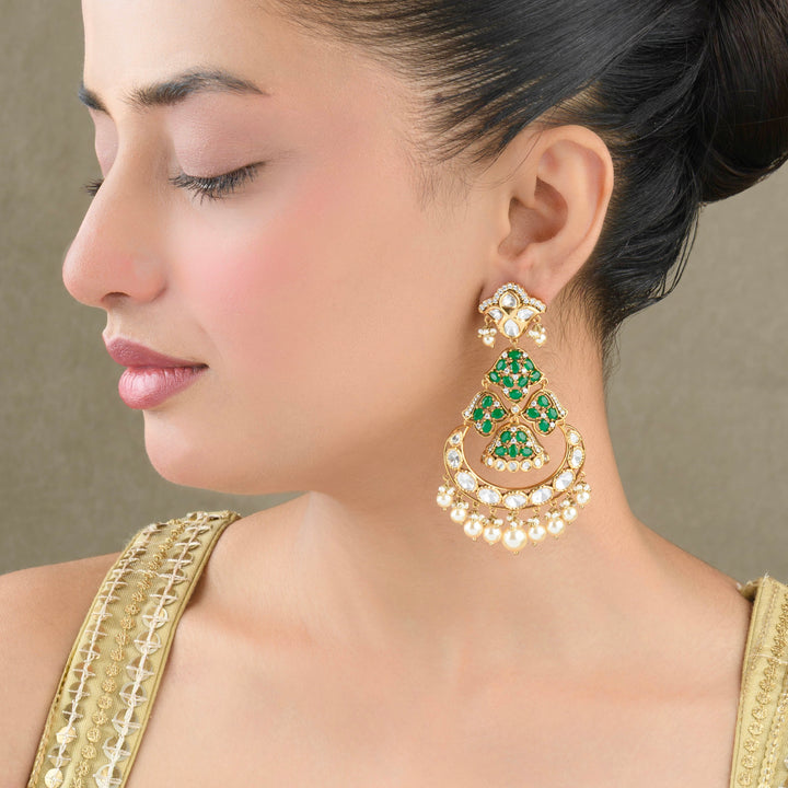 Aamira Polki Chandbali