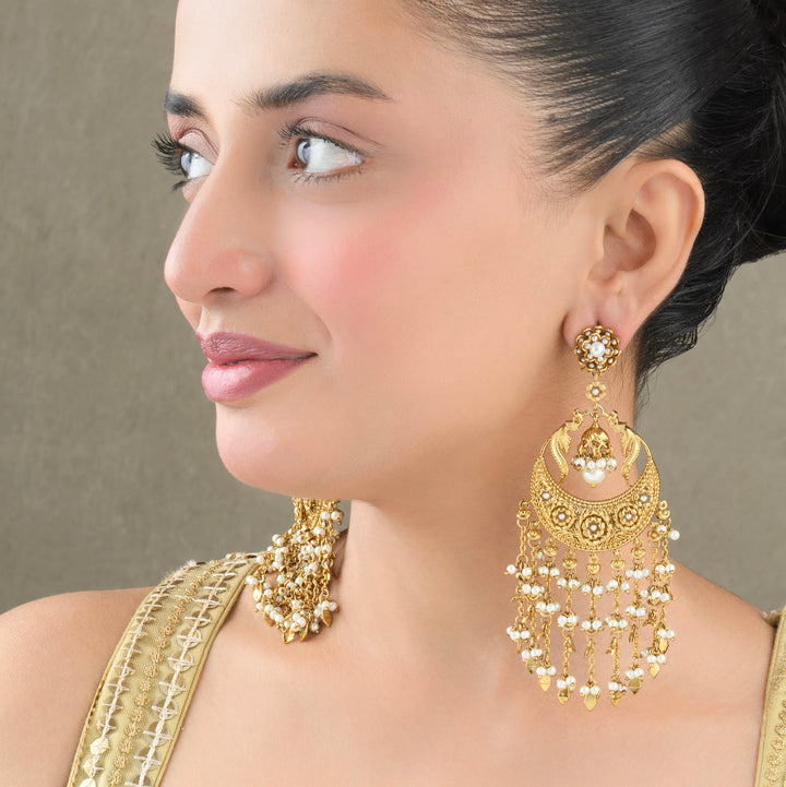 Noorani Pearl Chandbali