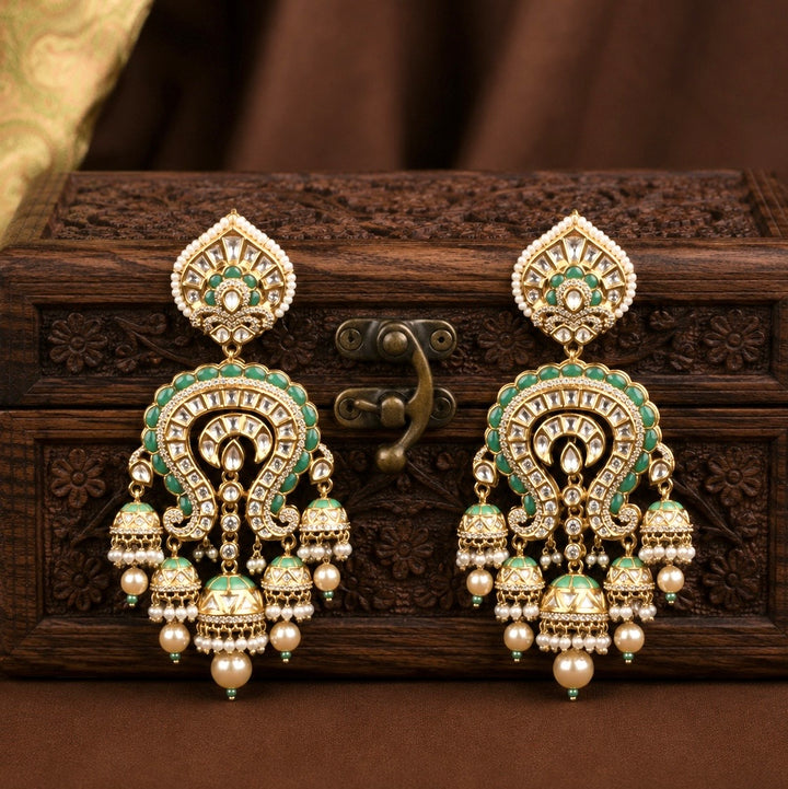 Suhana Polki and Pearl Earrings