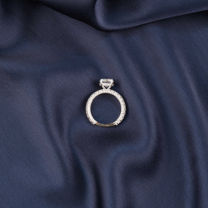 Fiora Diamond Ring