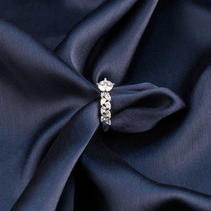 Lea Diamond Ring