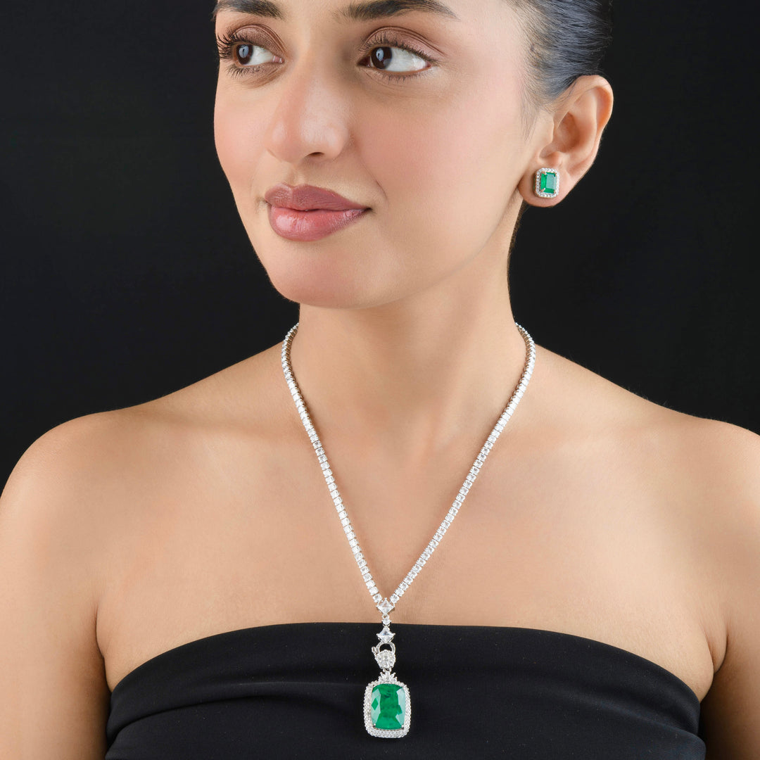 Julliet Emerald and Diamond Necklace Set