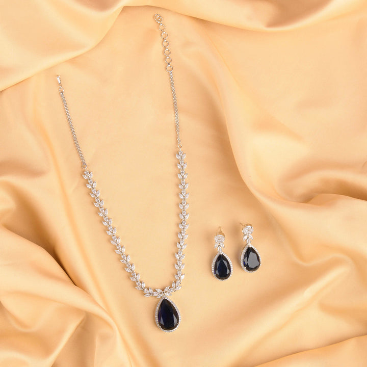 Nyura Diamond Necklace Set