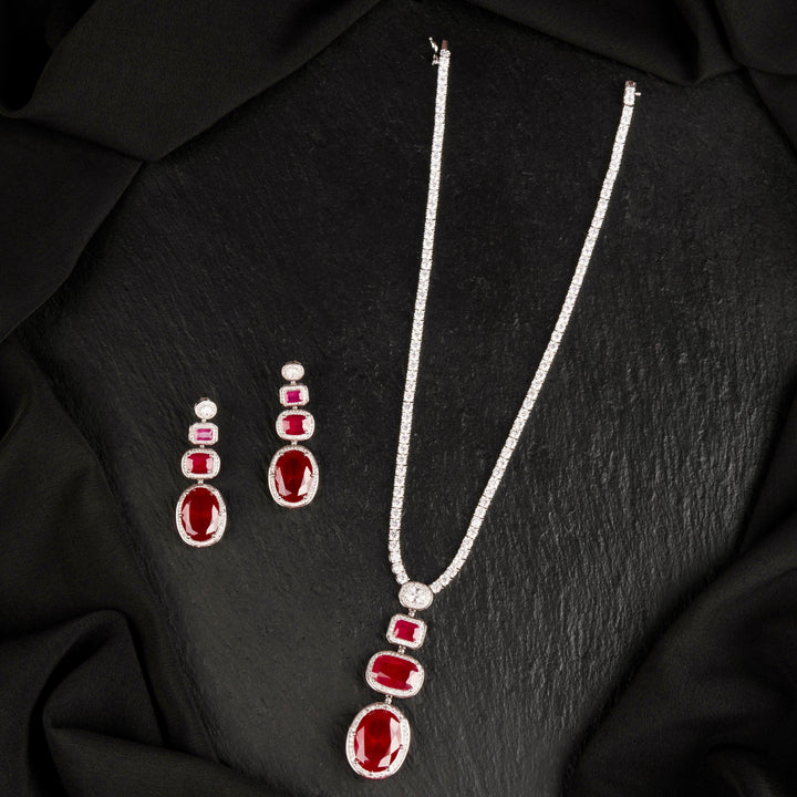 Steiny Diamond Necklace Set