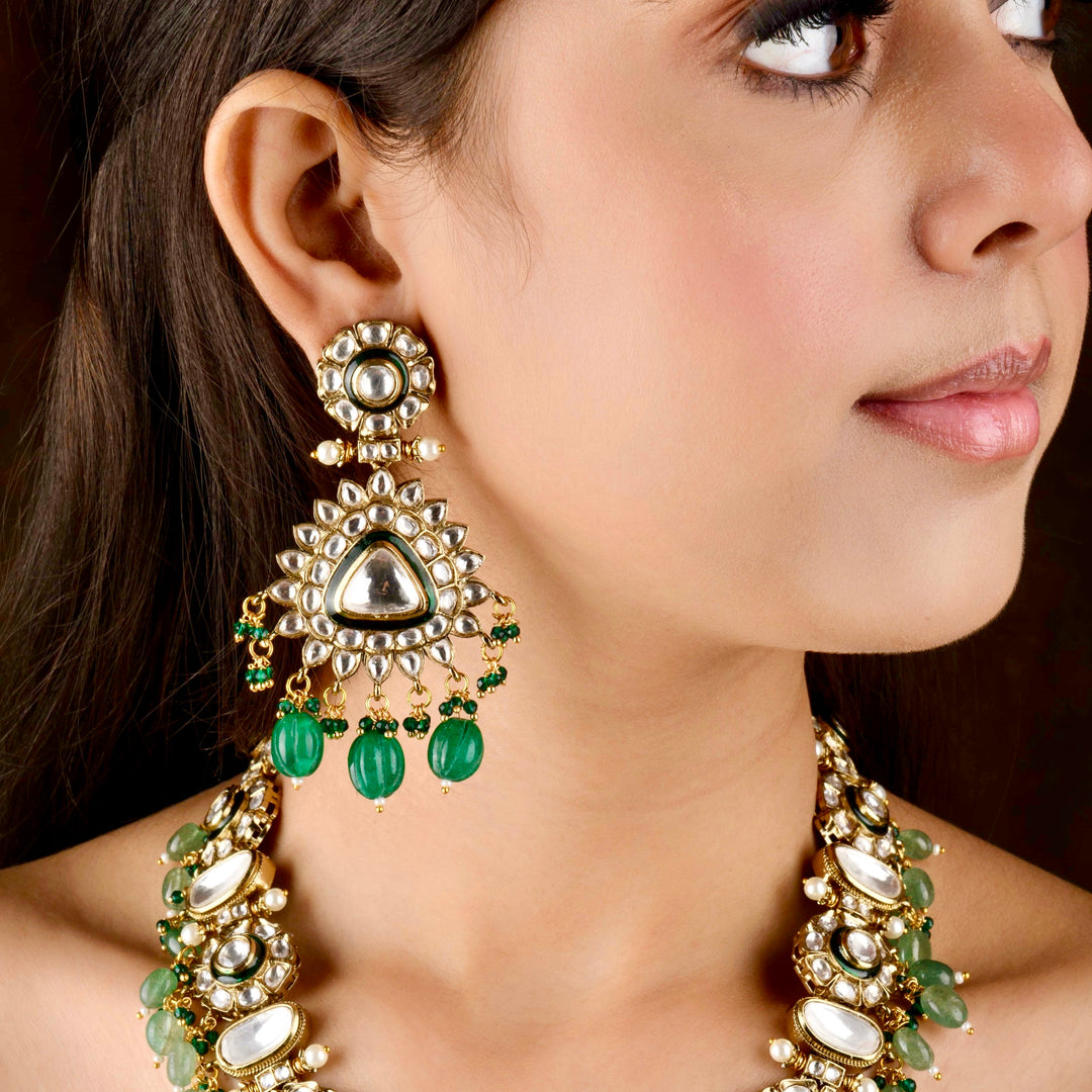 House of MISU in Maahika Emerald And Polki Necklace Set