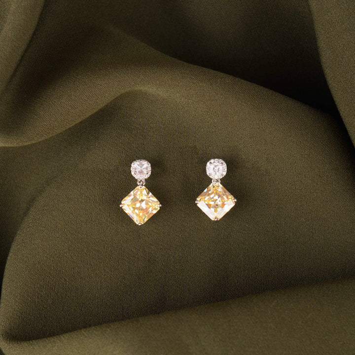 Lyra Diamond Earrings