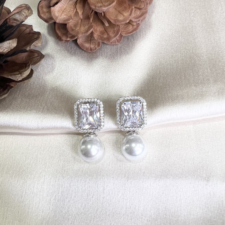 Edna Diamond and Pearl Studs