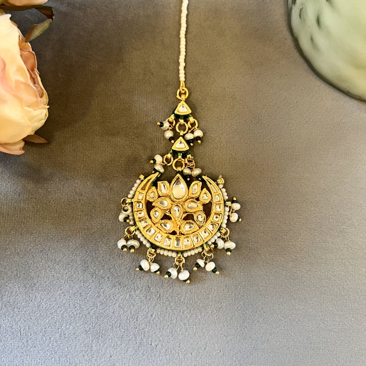 Daliya Pearl and Polki Mangtikka