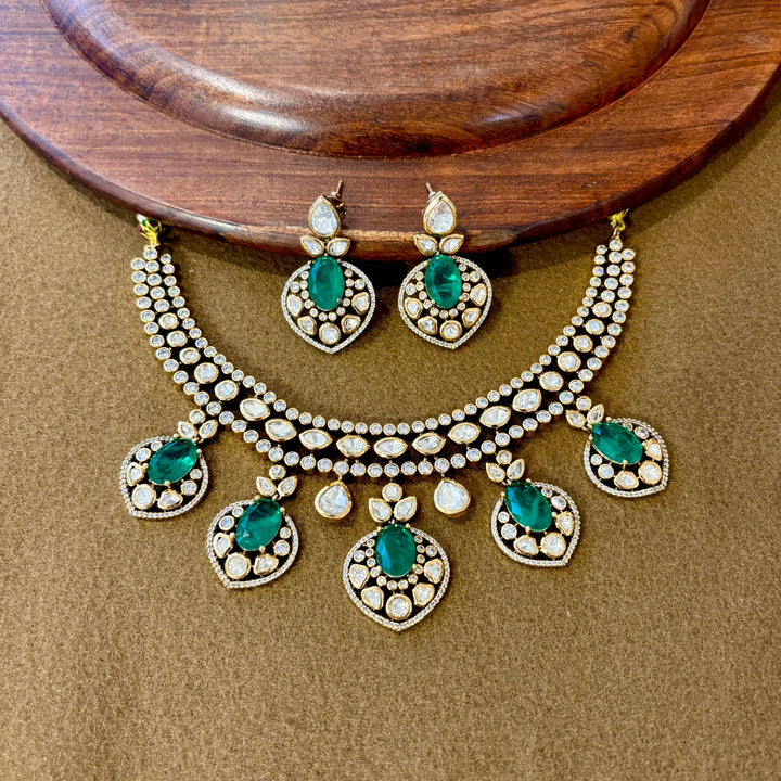 Indiana Polki Necklace Set