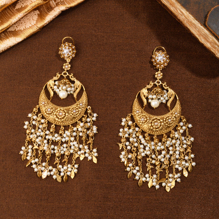 Noorani Pearl Chandbali