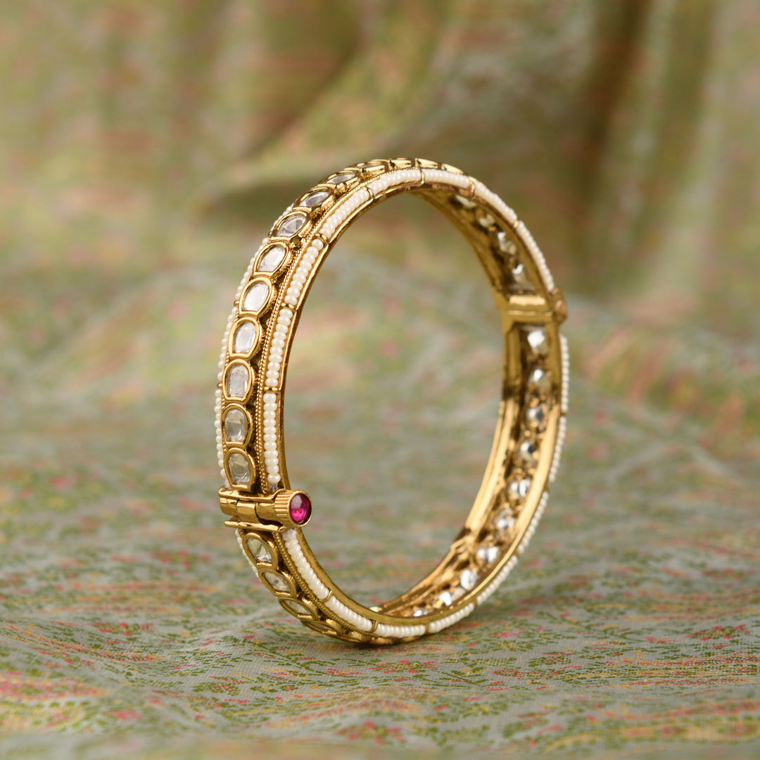 Ishita Polki and Pearl Bangle Pair