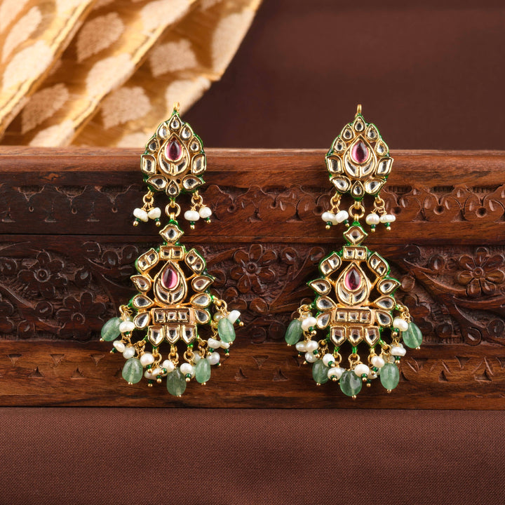Aaranya Polki and Pearl Necklace Set
