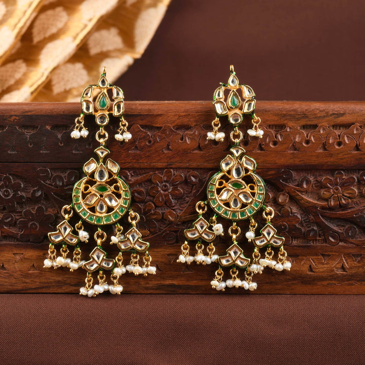 Shaarvi Polki and Pearl Necklace Set