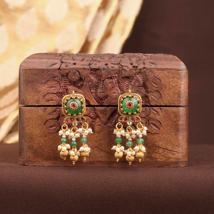 Aarika Traditional Necklace Set