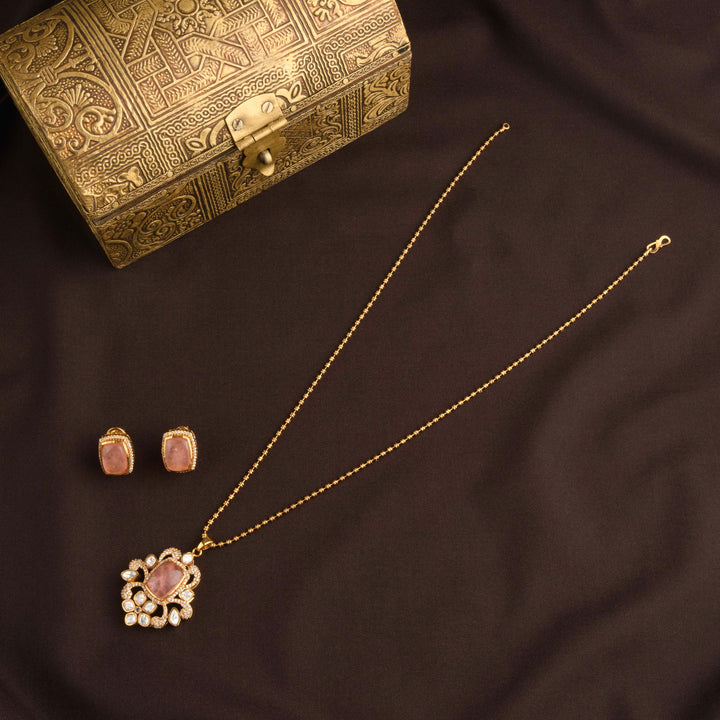 Charvi Pendant Necklace Set