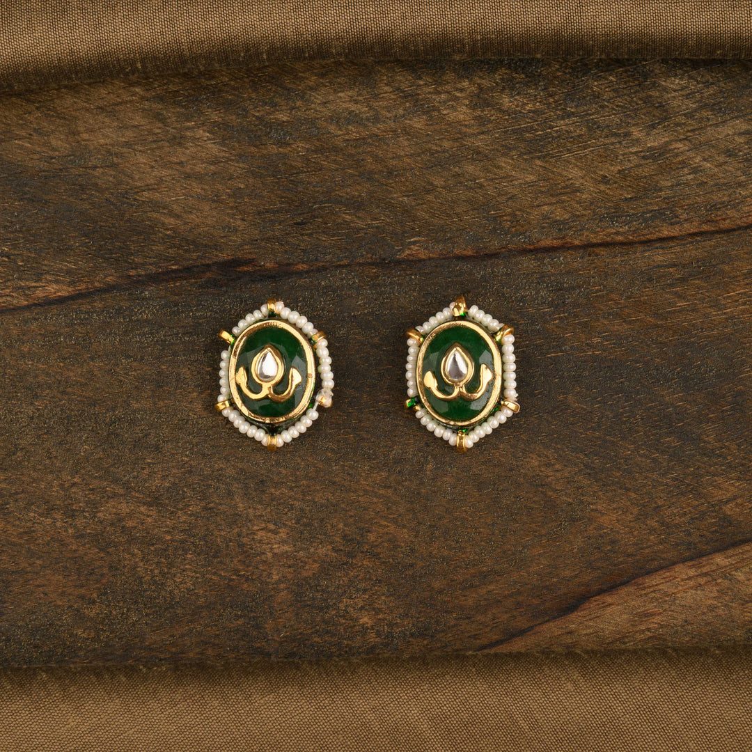 Navika Emerald Necklace Set