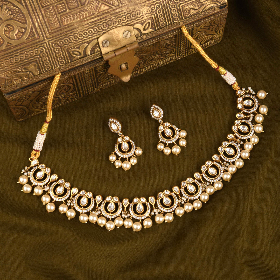 Yasmin Polki and Pearl Necklace Set