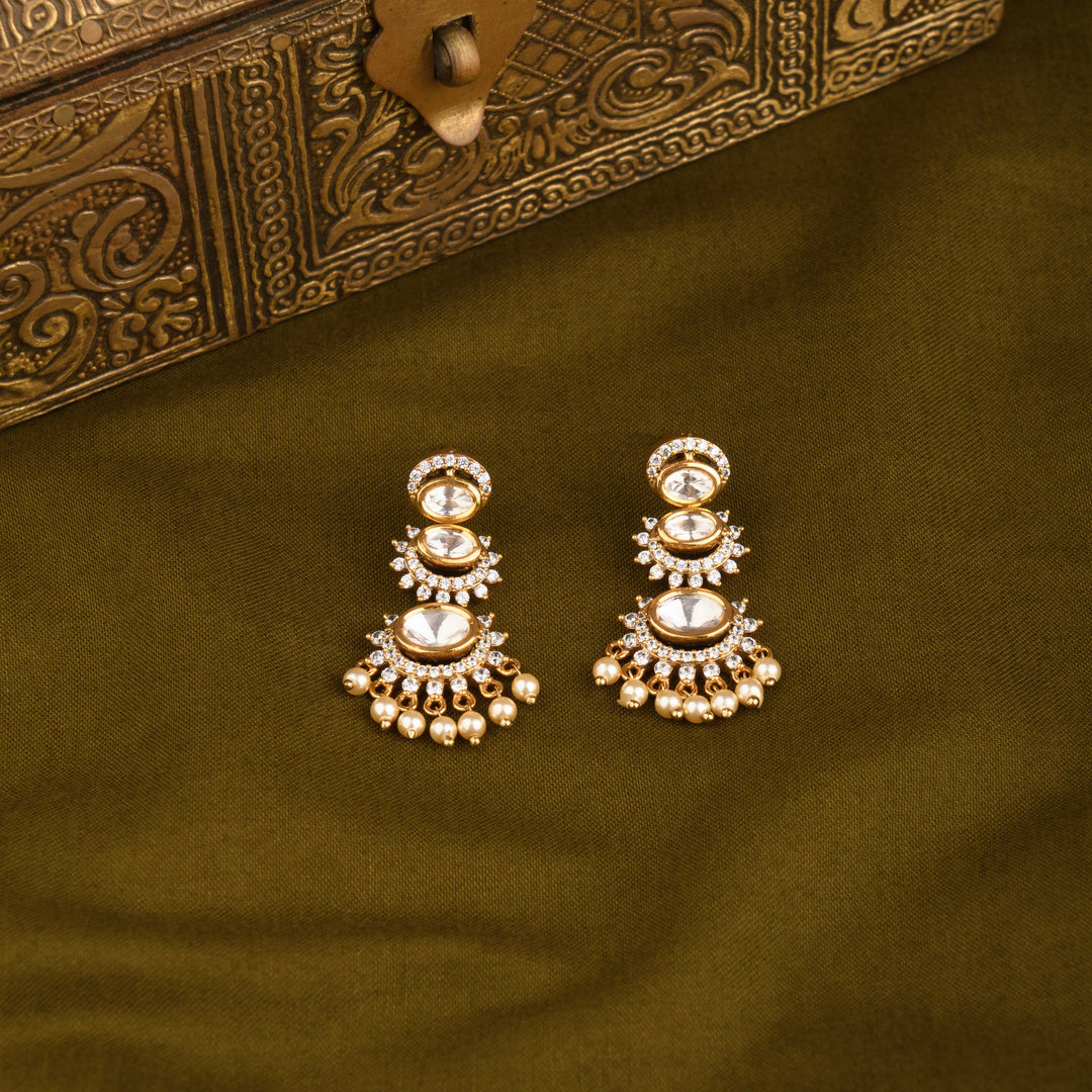 Ayushi Polki and Pearl Necklace Set