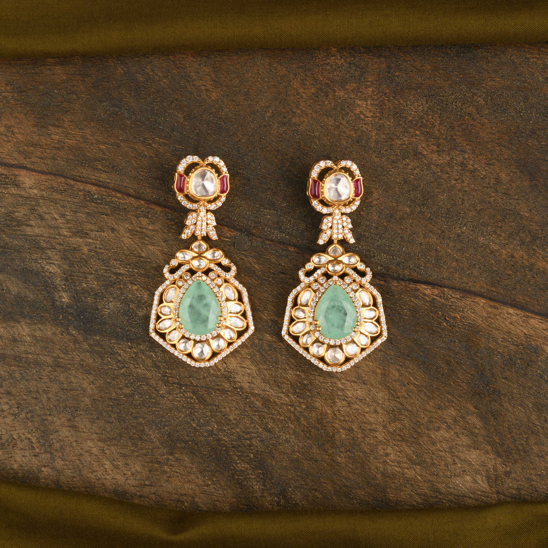 Chhavi Polki and Pearl Choker Set