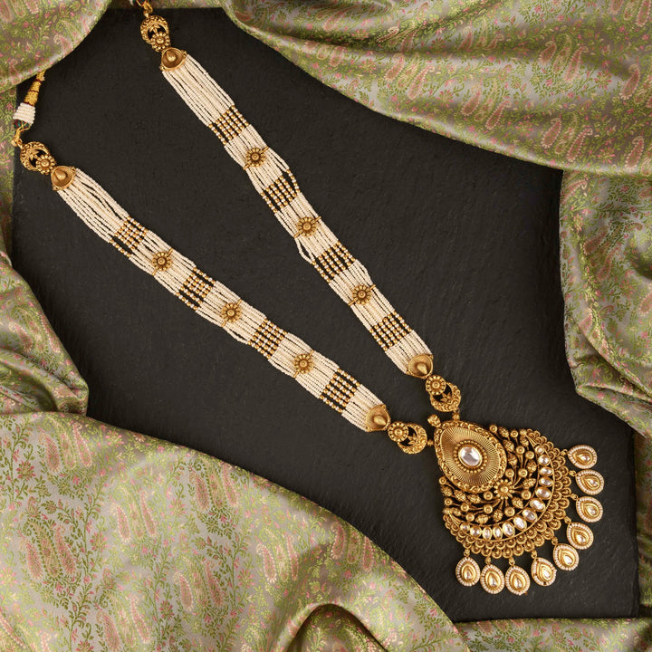 Maitri Pearl Necklace Set