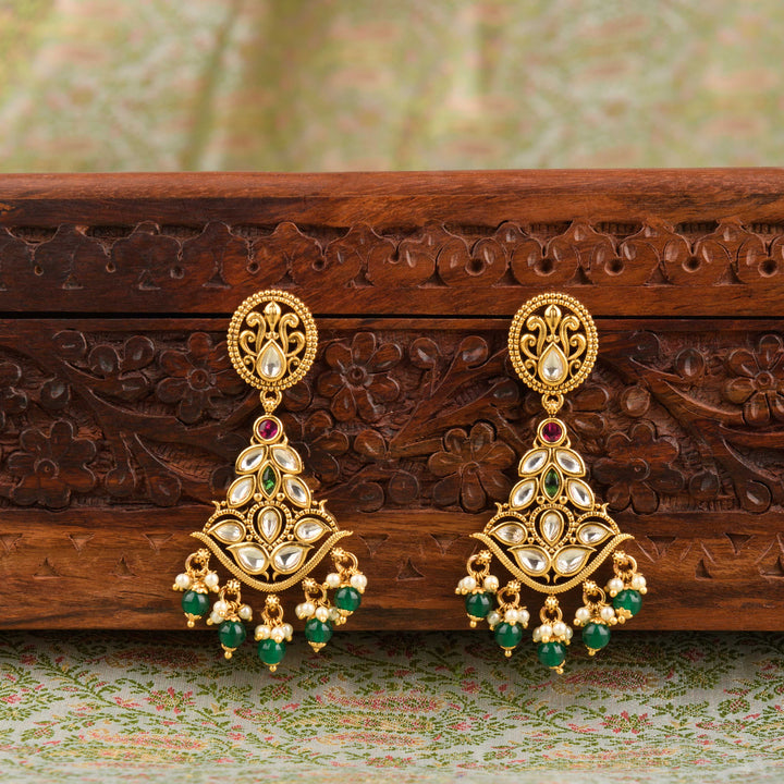 Aaravi Emerald and Ruby Necklace Set